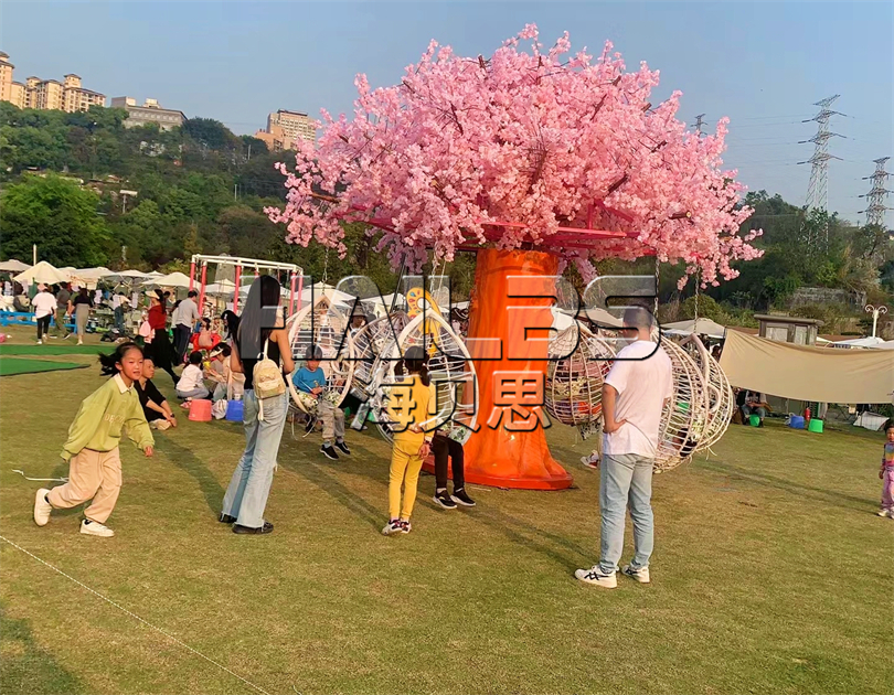 重慶鮮花港公園無(wú)動(dòng)力樂(lè)園經(jīng)營(yíng)現(xiàn)場(chǎng)